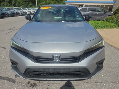 Used 2024 Honda Civic Sport image 2