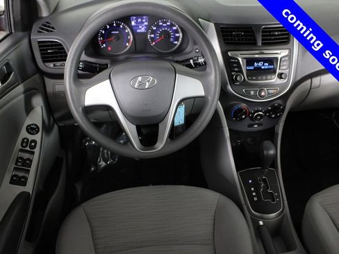 Used 2017 Hyundai Accent SE image 4