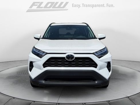 Used 2025 Toyota RAV4 XLE w/ Convenience Package FWD image 2