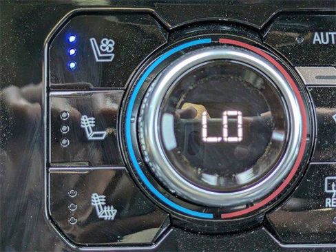 New 2025 GMC Sierra 2500 Denali w/ Denali Reserve Package image 34