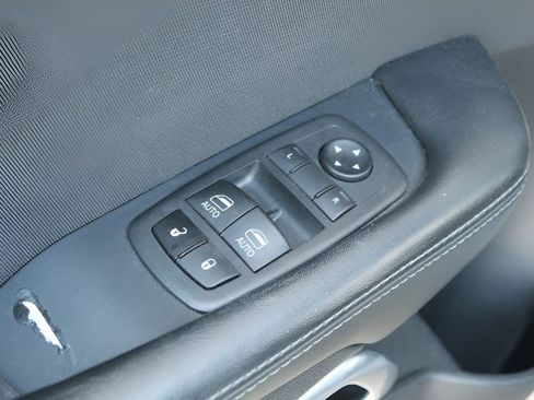 Used 2020 Dodge Challenger SXT w/ Blacktop Package RWD image 6