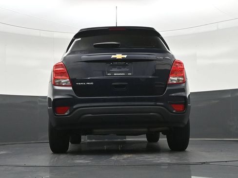 Used 2022 Chevrolet Trax LS AWD/4WD image 26