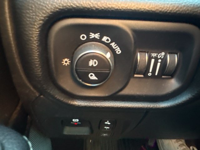 Used 2025 RAM 1500 Laramie w/ Night Edition AWD/4WD image 16