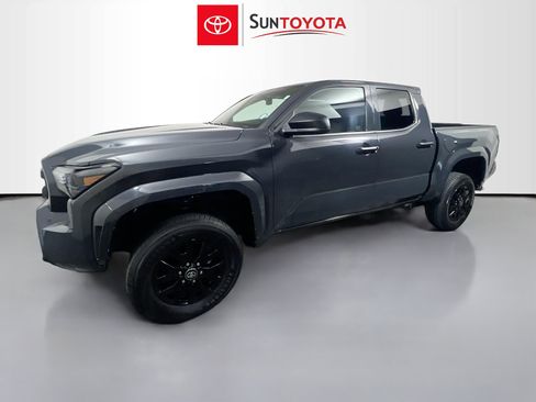 Used 2025 Toyota Tacoma SR w/ SR Upgrade Package RWD image 9
