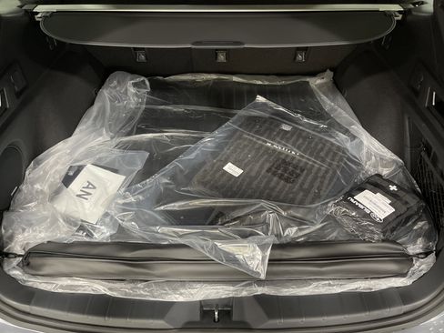 New 2025 Subaru Outback Limited image 13