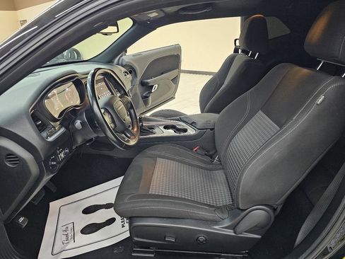 Used 2021 Dodge Challenger SXT RWD image 16