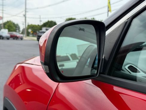 Used 2018 Jeep Compass Limited w/ Navigation Group image 36
