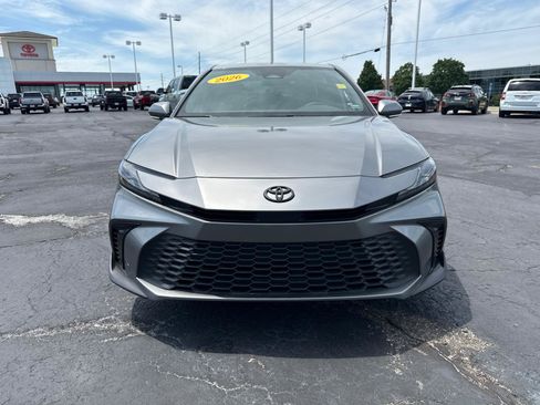 Used 2026 Toyota Camry SE AWD/4WD image 3