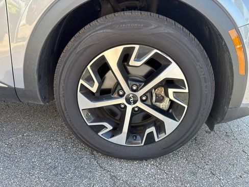 Used 2023 Kia Sportage EX FWD image 50