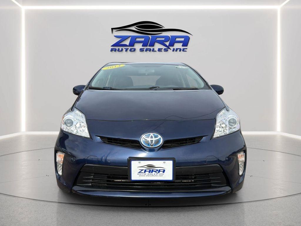Used 2014 Toyota Prius Two FWD image 2