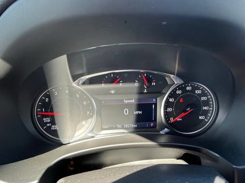 Used 2024 GMC Terrain SLT AWD/4WD image 25