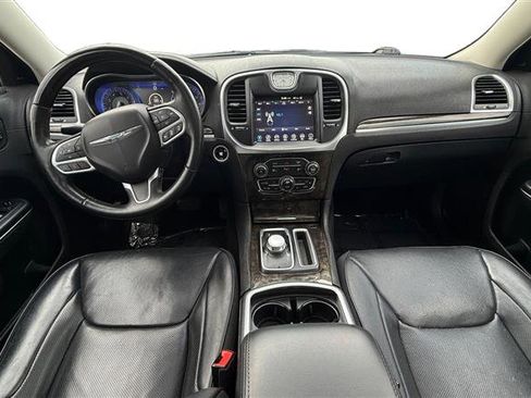 Used 2017 Chrysler 300 C w/ Safetytec Plus Group RWD image 12