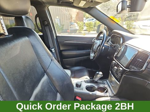 Used 2022 Jeep Grand Cherokee Limited image 9