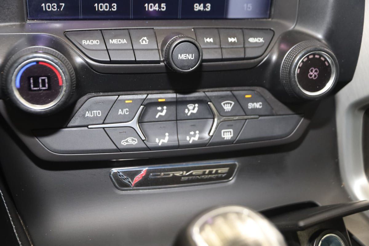 Used 2015 Chevrolet Corvette Stingray Coupe w/ ZF1 Appearance Package RWD image 28