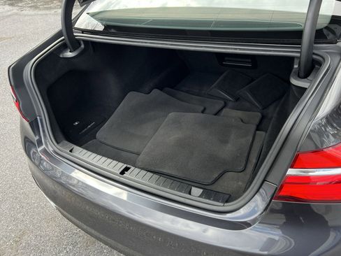 Used 2017 BMW 740i xDrive 740i xDrive image 24