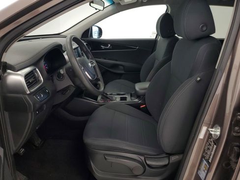 Used 2020 Kia Sorento LX image 11