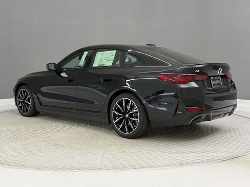 New 2026 BMW i4 eDrive40 w/ M Sport Package RWD image 3