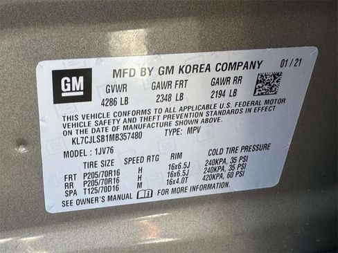 Used 2021 Chevrolet Trax LT w/ LT Convenience Package image 26