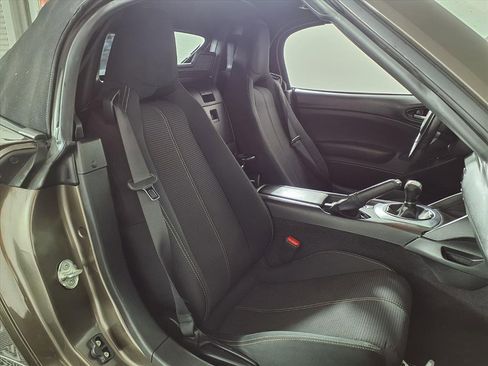 Used 2018 FIAT 124 Spider Classica w/ Technology Group image 9