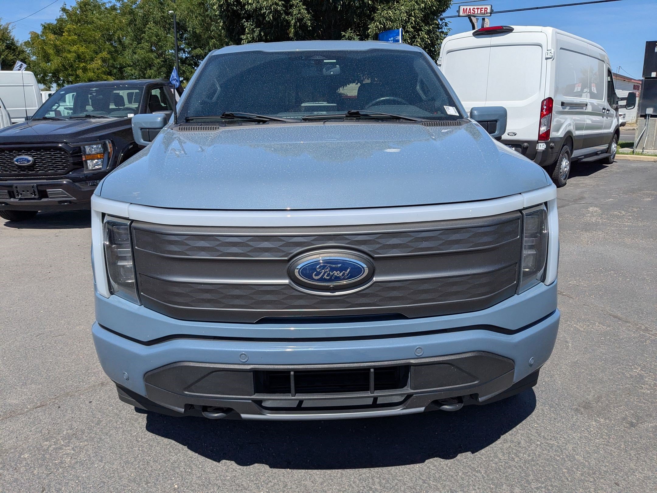 Used 2023 Ford F150 Lightning Lariat AWD/4WD image 11