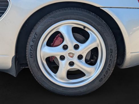 Used 1999 Porsche Boxster RWD image 20