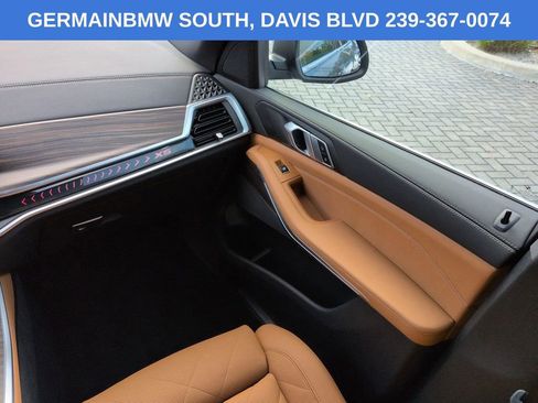 Certified 2025 BMW X5 sDrive40i w/ Climate Comfort Package RWD image 18