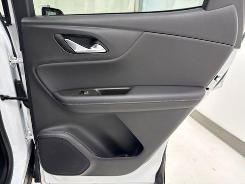 Used 2023 Chevrolet Blazer LT image 11