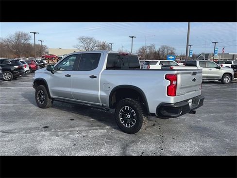 Certified 2022 Chevrolet Silverado 1500 ZR2 w/ Technology Package image 6