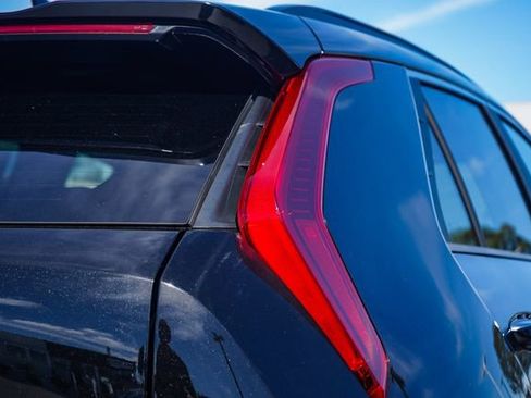 New 2025 Kia Niro Wave w/ Wave Preserve Package image 16