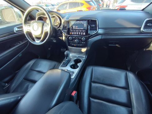 Used 2020 Jeep Grand Cherokee Limited image 41