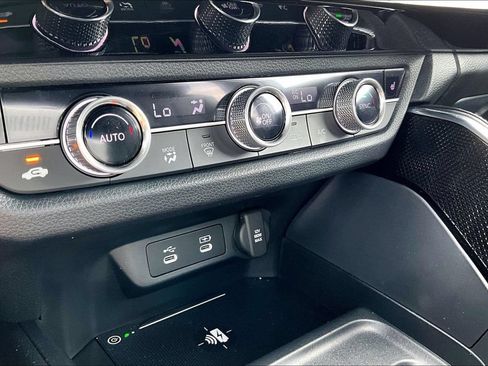 Certified 2025 Acura ADX AWD image 31