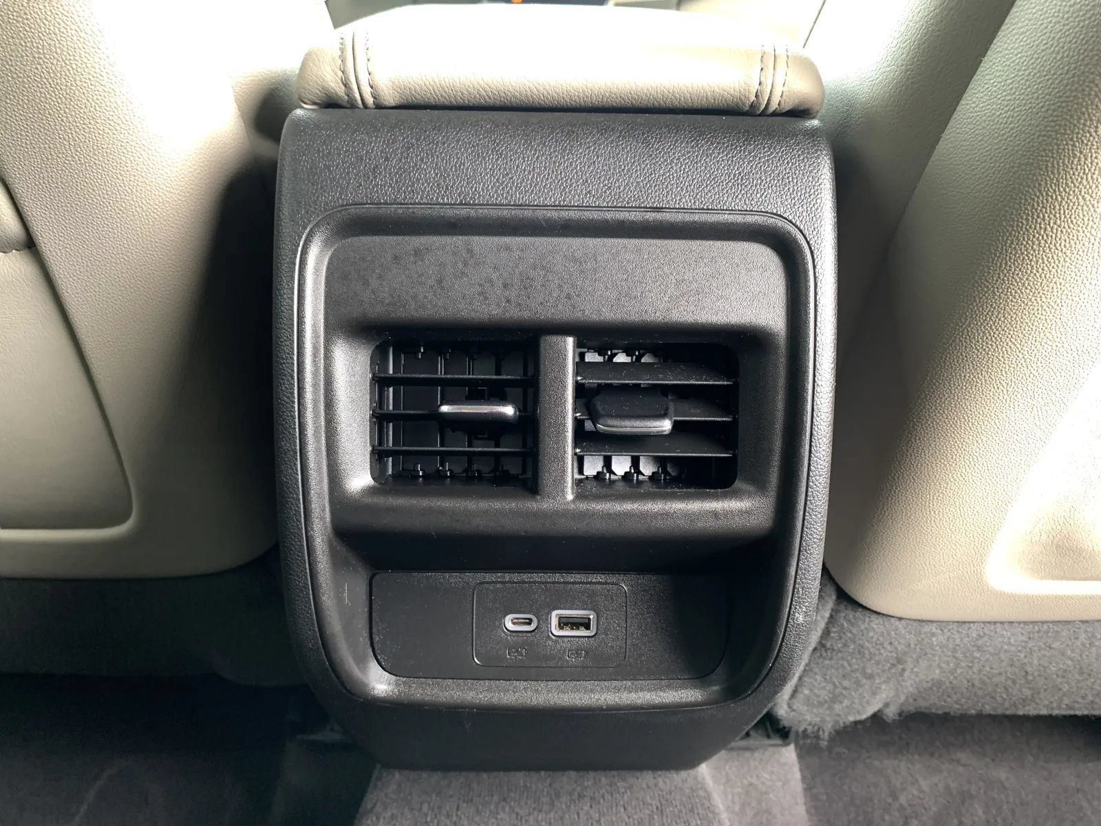 Used 2019 Cadillac XT4 Luxury FWD image 31