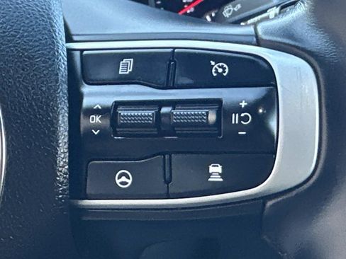 Used 2023 Kia K5 GT-Line image 16