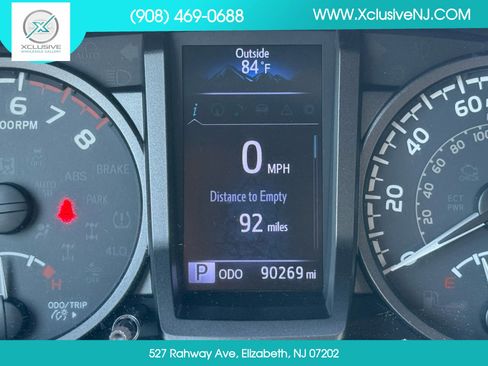 Used 2019 Toyota Tacoma TRD Sport w/ Technology Package image 14