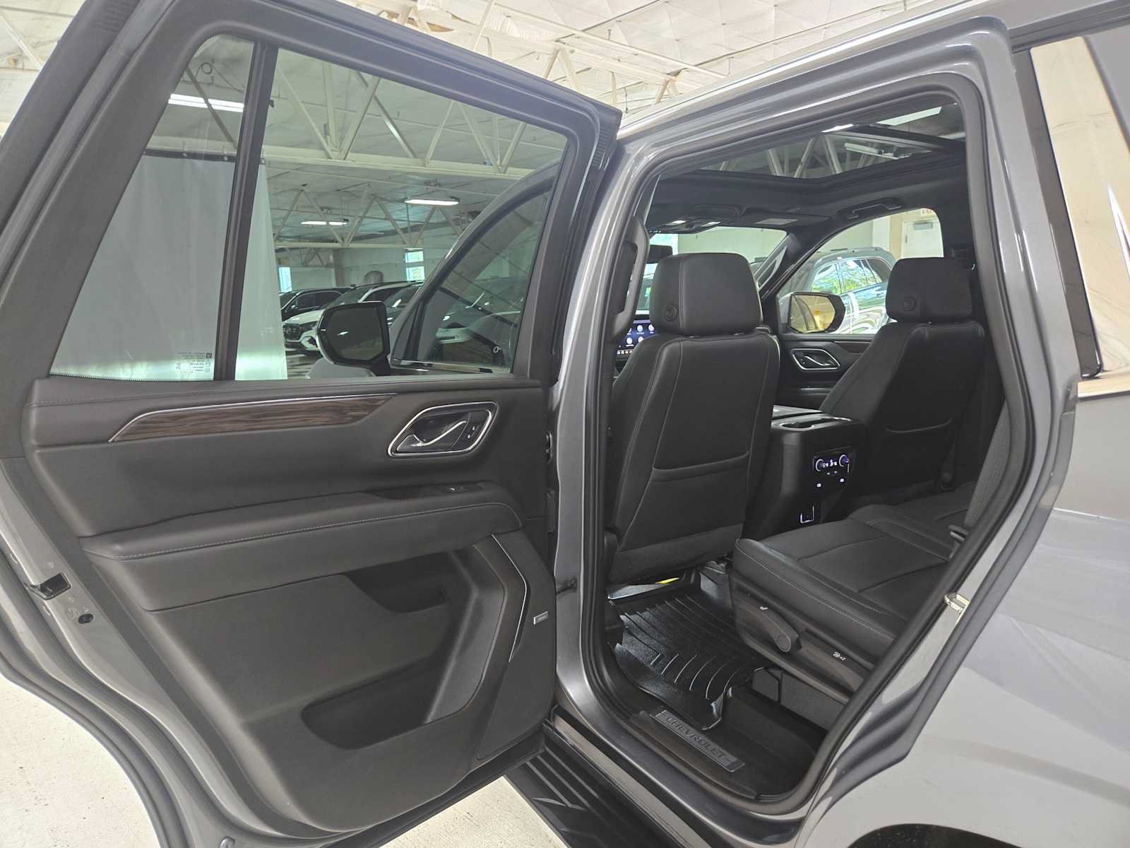 Used 2021 Chevrolet Tahoe LT AWD/4WD image 15