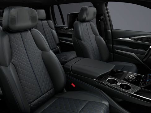 New 2025 Cadillac Escalade IQ Luxury 1 w/ Smart Trailering package image 24