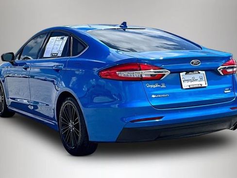 Used 2020 Ford Fusion SE FWD image 4
