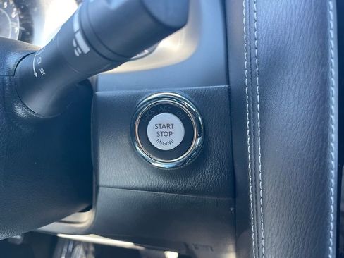 Used 2024 Nissan Armada Platinum image 18