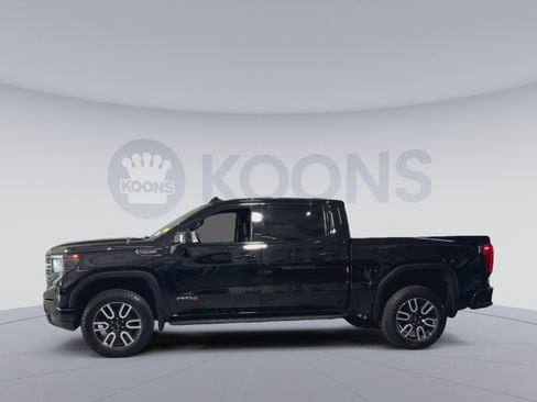 Used 2022 GMC Sierra 1500 AT4 w/ AT4 Premium Package AWD/4WD image 7