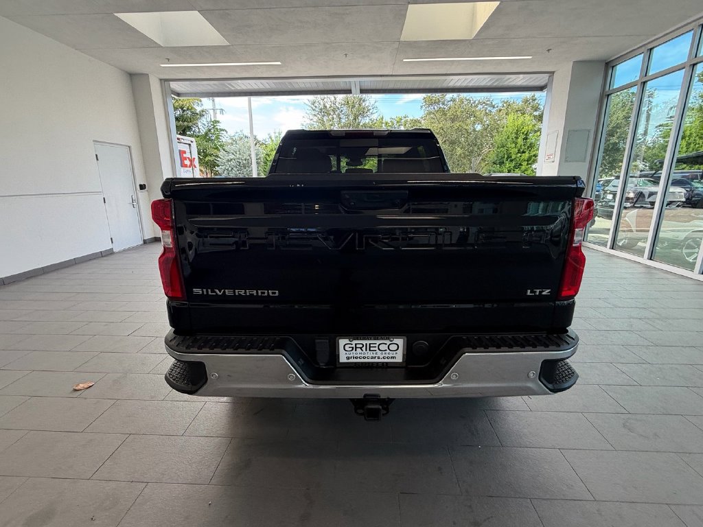 Certified 2022 Chevrolet Silverado 1500 LTZ w/ LTZ Premium Package AWD/4WD image 6