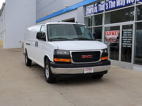 New 2025 GMC Savana 3500 Extended w/ Driver Convenience Package RWD image 2