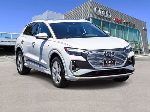 Used 2023 Audi Q4 e-tron Premium w/ Convenience Package AWD/4WD image 5
