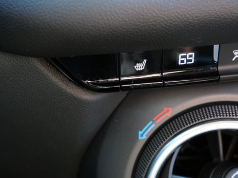 Used 2020 Chevrolet Blazer LT AWD/4WD image 27