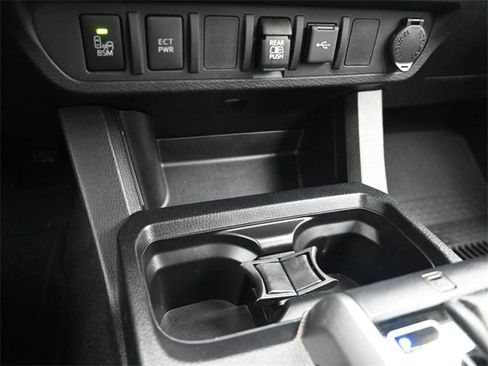Used 2021 Toyota Tacoma SR5 w/ Technology Package image 29
