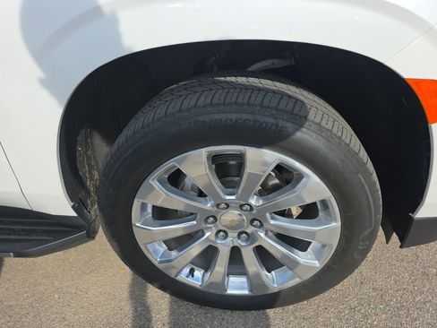 Used 2024 Chevrolet Tahoe Premier w/ Premium Package image 7