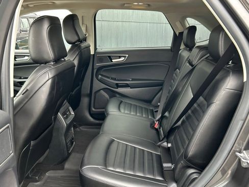 Used 2020 Ford Edge SEL w/ Convenience Package image 19
