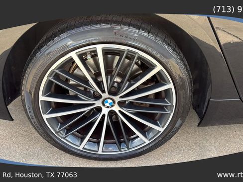 Used 2021 BMW 540i w/ Convenience Package image 12