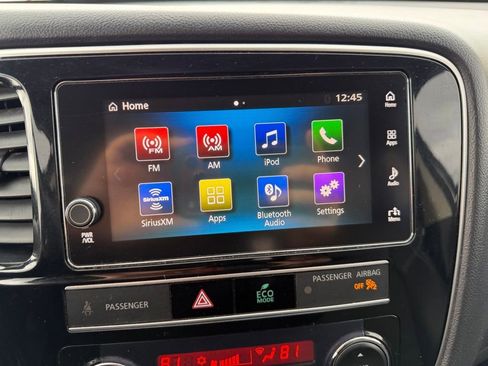 Used 2019 Mitsubishi Outlander SE image 11