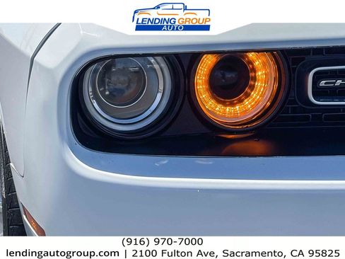 Used 2022 Dodge Challenger SXT RWD image 7