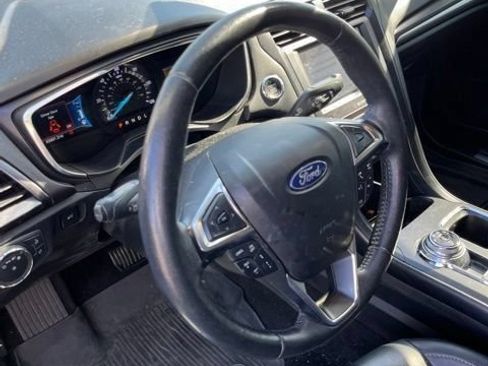 Used 2020 Ford Fusion Energi Titanium FWD image 13